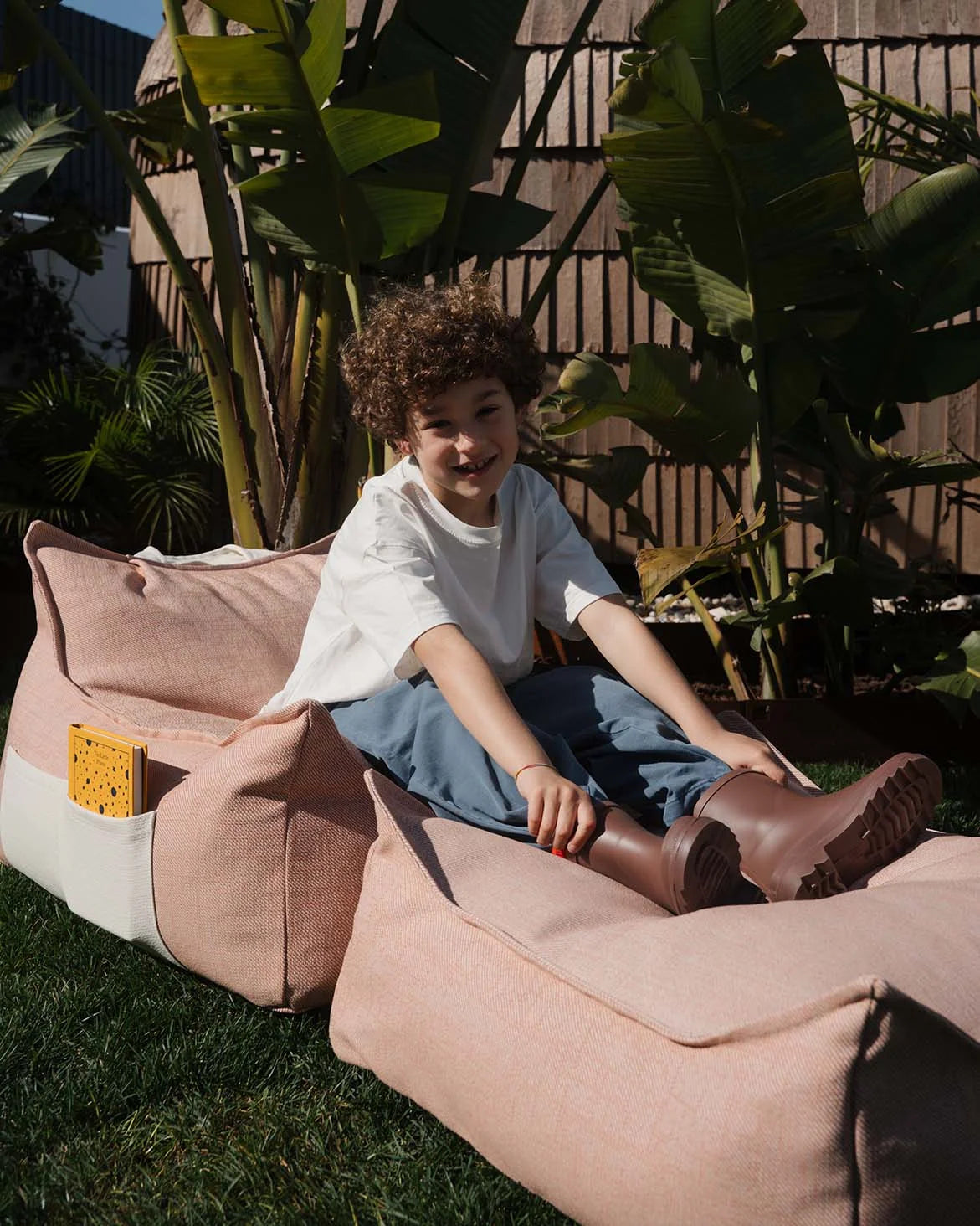 Wigiwama Seashell beanbag chair children's furniture